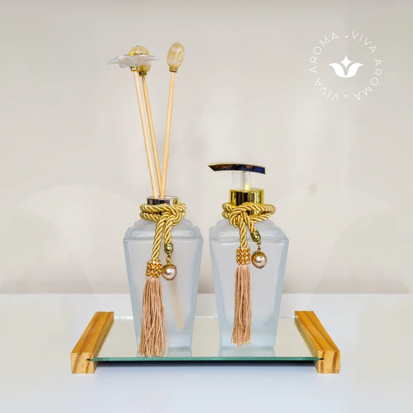 Kit Lavabo Pirâmide Dourado Vidro