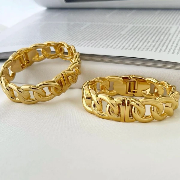Bracelete Feminino corrente largo Dourado Banhado a Ouro 18k Elegante Presente Feminino