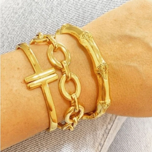 Bracelete Feminino inspirado em joalheria Dourado Banhado a Ouro 18k Elegante Presente Feminino