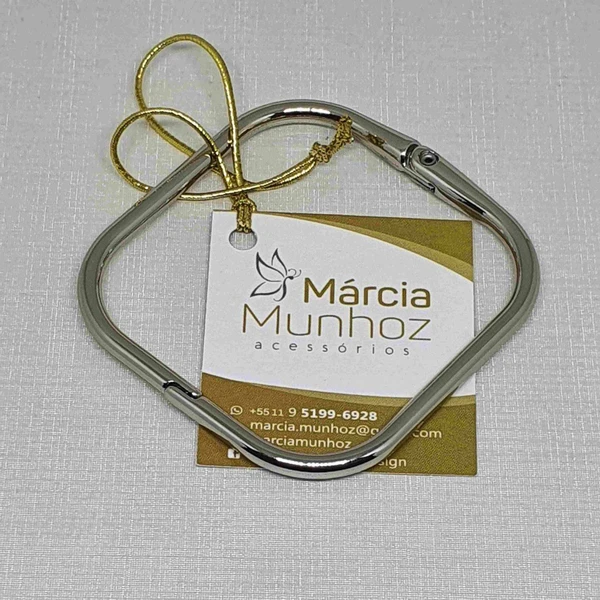 Bracelete Feminino quadrado de metal Dourado Banhado a Ouro 18k Elegante Presente Feminino