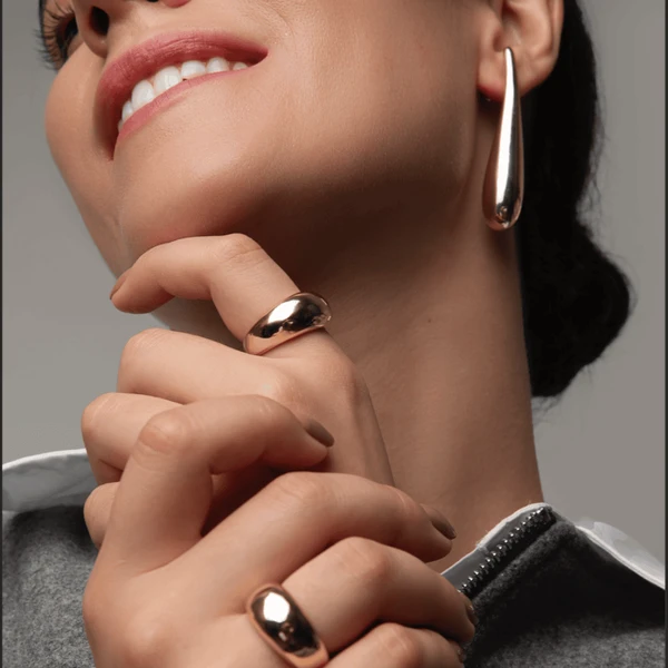 Brinco gota longo Dourado Banhado a Ouro 18k Elegante Presente Feminino