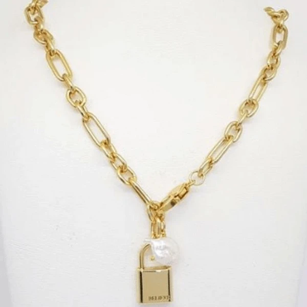 Colar Feminino cadeado e pérola Dourado Banhado a Ouro 18k Elegante Presente Feminino