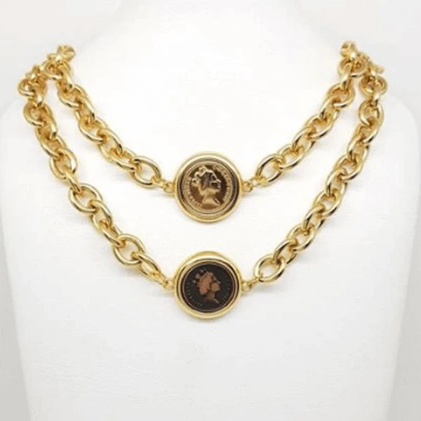 Colar Feminino moeda Dourado Banhado a Ouro 18k Elegante Presente Feminino