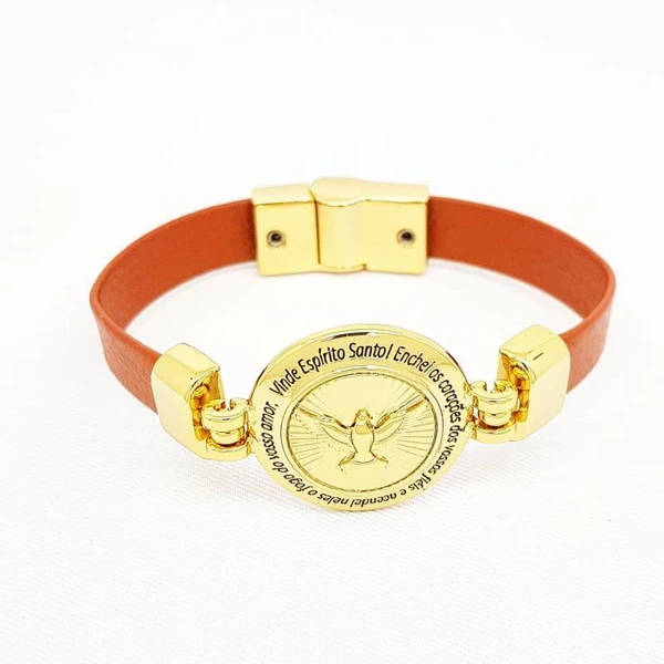 Pulseira Feminina de couro com Espírito Santo com Detalhes Dourados Banhados a Ouro 18k Elegante Presente Feminino