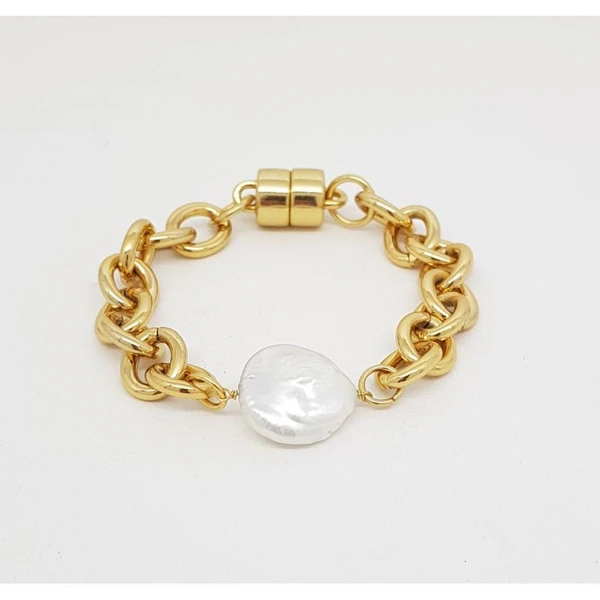 Pulseira Feminina de elos com fecho de imã e pérola barroca Dourado Banhado a Ouro 18k Elegante Presente Feminino