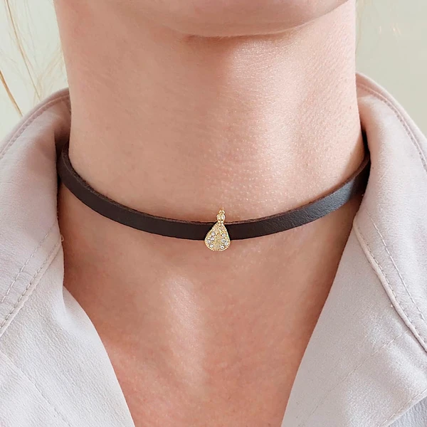 Colar Choker de Couro Marrom Nossa Sra. Aparecida Revestido em Ouro