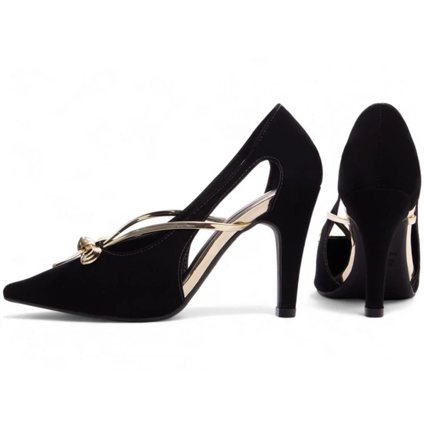 Scarpin Feminino Nobuck Preto com Detalhe Dourado Elegante e Confortável Torricella
