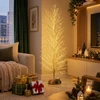 Árvore de Natal dourada com fio de fada quente e base metálica redonda 2000 LEDs 1,80 metros (bivolt)
