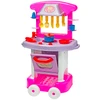 Cozinha infantil Play Time com rodinhas, forno que abre e fecha, torneira, panelinhas e utensílios