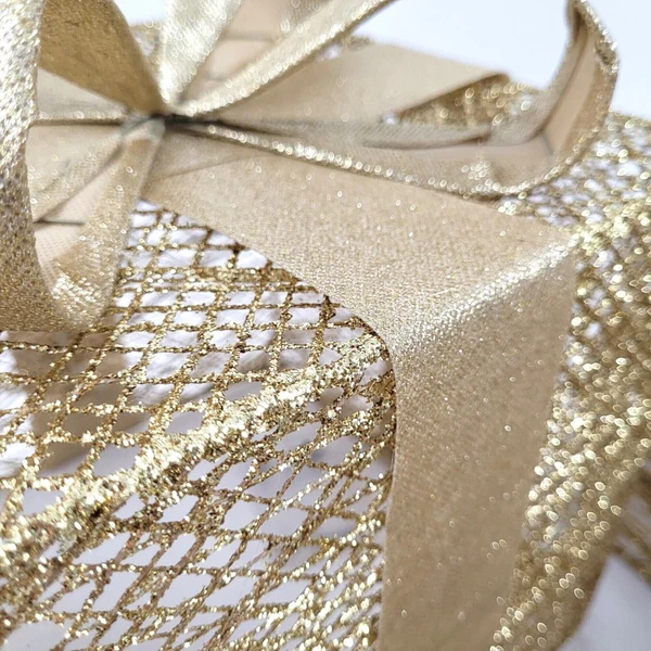 Enfeite natalino Trio Caixa de Presente champanhe com glitter