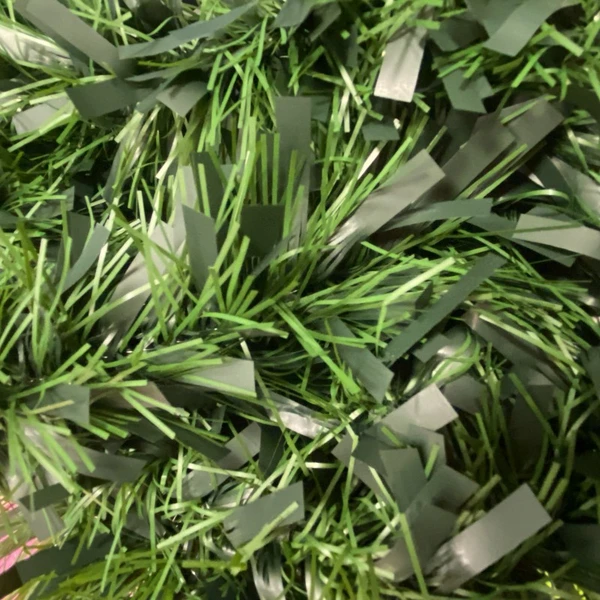 Festão natalino verde dois tons e texturas 7 cm x 1,90 metros