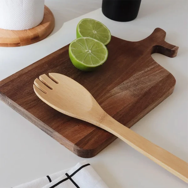 Garfo de bambu para servir saladas