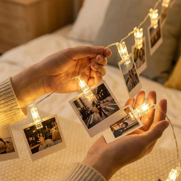 Luminária Varal de Luz para foto 10 lâmpadas LED com luz quente em formato de pregador 2 metros