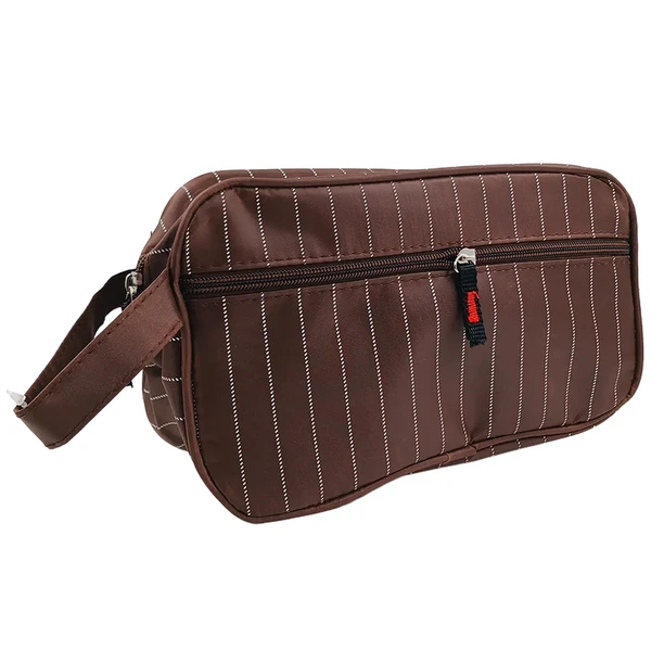 Necessaire masculina clássica com alça fixa e fechamento por zíper 25x14x8