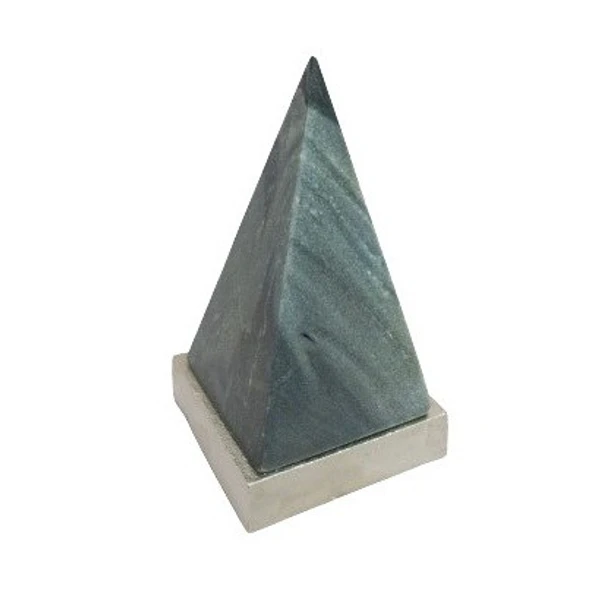 PIRÂMIDE DECORATIVA EM MÁRMORE