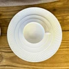 Prato raso em cerâmica Split White Alleanza 29 cm