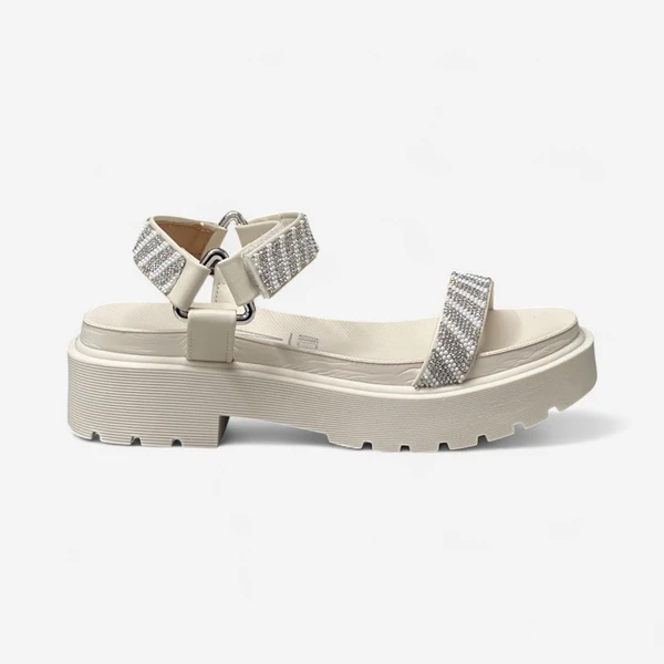 Sandália Vizzano Papete Plataforma Com Strass Off White