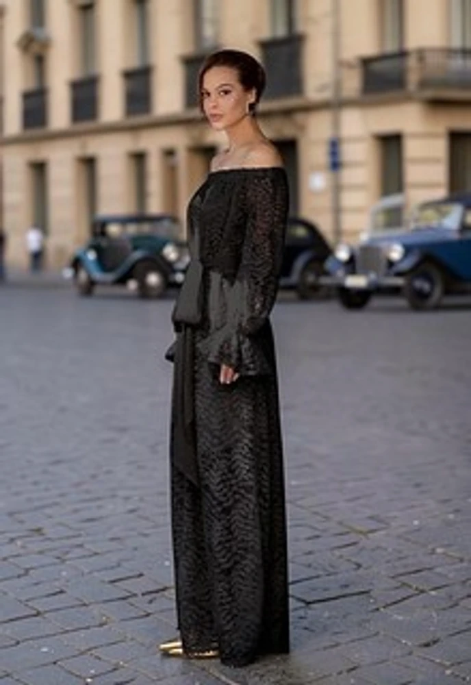 vestido renda longo ombro a ombro faixa chifon