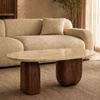 Mesa de Centro Oblongo Balance com Base Dupla 137x90 cm Tampo Mármore Travertino Romano Base Nogueira