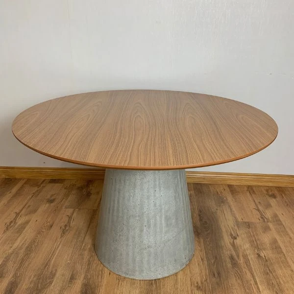 Mesa de Jantar Cone Redonda 160 cm Base Cimento concreto Tampo Freijó