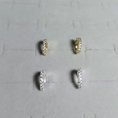 BRINCO ARGOLINHA FILETE UNICO ZIRCONIA BANHO: OURO 18K/PRATA 999