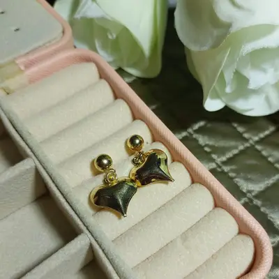BRINCO CORACAO LISO BOLINHA LISA BANHO 18K