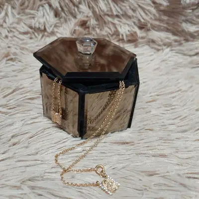 COLAR ESCAPULARIO C 2 MEDALHAS SANTO C ZIRCONIA BANHO OURO 18K