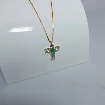 COLAR ESPIRITO STO COM PEDRARIA BANHO 18K