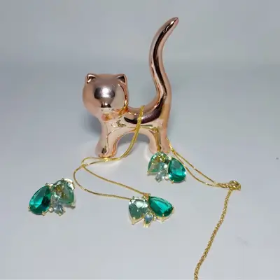 CONJUNTO 2 GOTAS E 1 PEDRA OVAL E ZIRCONIA BANHO OURO 18K