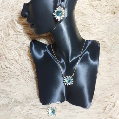 CONJUNTO PEDRA REDONDA COM 1 CARRREIRA ZIRCONIA BANHO OURO 18K
