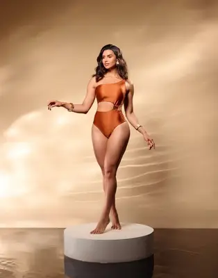 MAIÔ OMBRO ÚNICO MILA