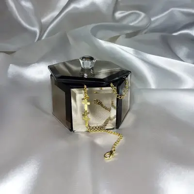 PULSEIRA CRUZ DUPLA DEITADA LISA DETALHADA CORRENTE ELOPORT OURO 18K