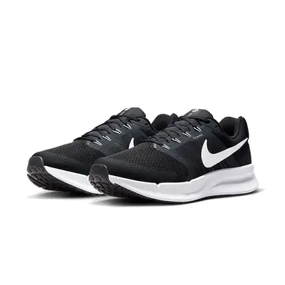 NIKE RUN SWIFT 3 TENIS