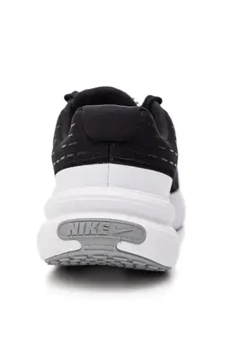 NIKE UPLIFT SC TENIS