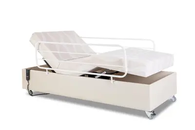 Cama Hospitalar Motorizada Elétrica C/ Colchão Com Rodízios E Grades