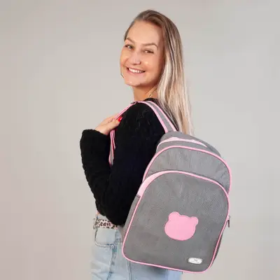MOCHILA BEBÊ MATERNIDADE URSO CINZA C/ ROSA - GRANDE MENINA