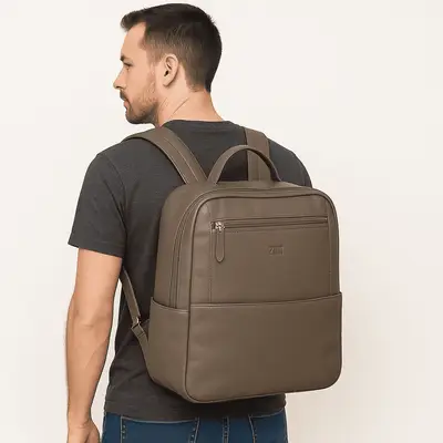 Mochila Unissex de Couro Zup