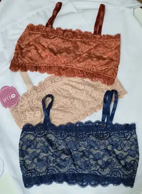 Top faixa em Renda com Alça Removível Lut