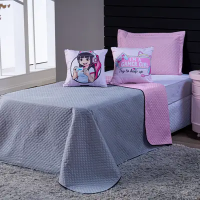 Kit Cobre Leito Girl Gamer Rosa/Cinza Dupla Face c/ Almofadas Solteiro 04 Peças