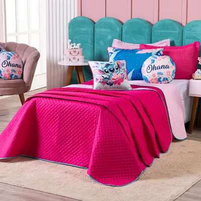 Kit Cobre Leito Stich Pink/Rosa Dupla Face com Almofadas QUEEN 07 Peças - Decoração Infantil Juvenil Personagem
