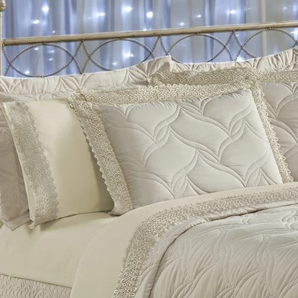 Cobre Leito Queen Matelassê e Guipir Royalle 5 Peças - Bege