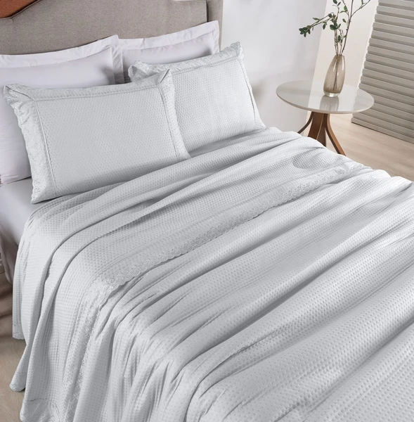 Colcha Queen Home Paris com Bordado Inglês Micropercal 300 Fios Toque de Algodão 3 Peças - Branco - 100% Poliéster