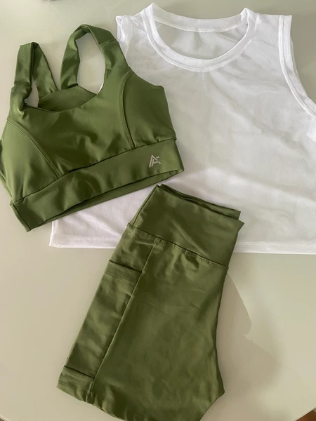 Short Poliamida Running com Bolsos