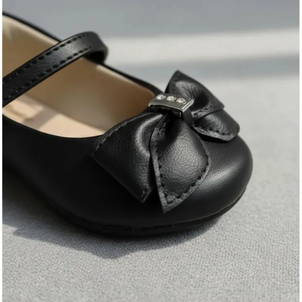 Sapato infantil feminino Mini Angel enfeite Strass preto Pampili